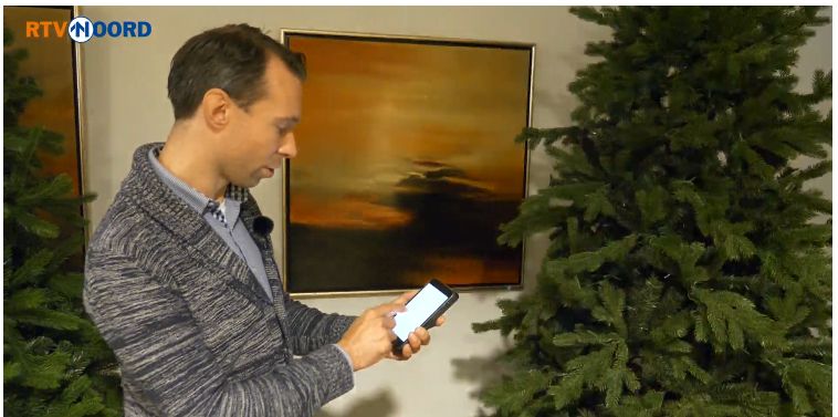 RTV Noord - NoordVandaag - Folge - Freitag 9 Oktober 2020 - Gerben Feitsma demonstriert künstliche Weihnachtsbäume mit der Royal Christmas App für iOS / Android